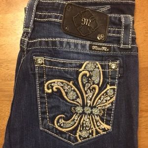 Miss Me Boyfriend Capri Size 27